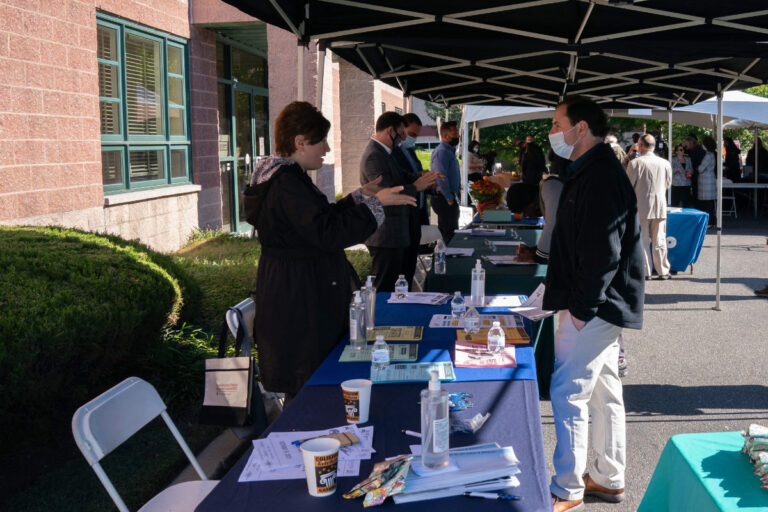 Desperate for employees, US businesses struggle to hire