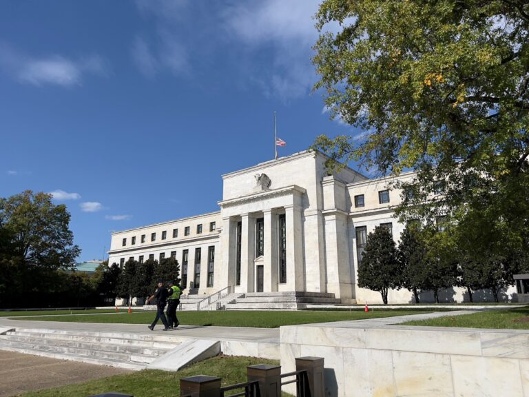 US records second-highest deficit of $2.77tn