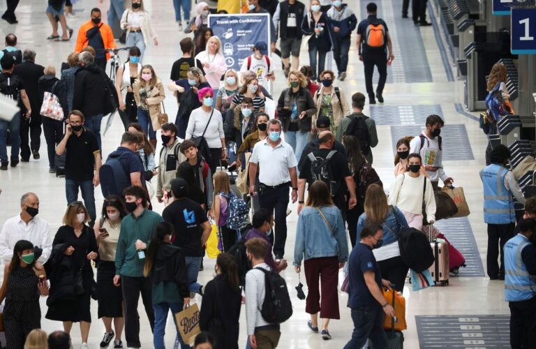 US consumer confidence recovers; UK pay rises: Economic wrap