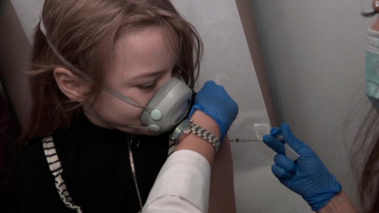9-year-old girl shares her plan after receiving Covid-19 vaccine