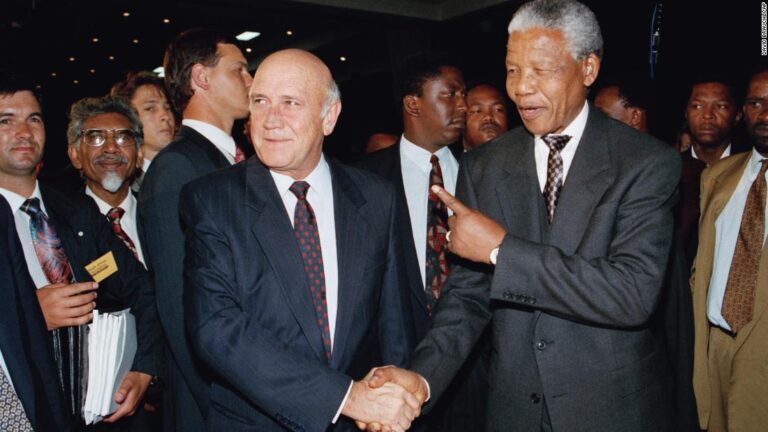 South Africa’s last apartheid leader who freed Mandela dies