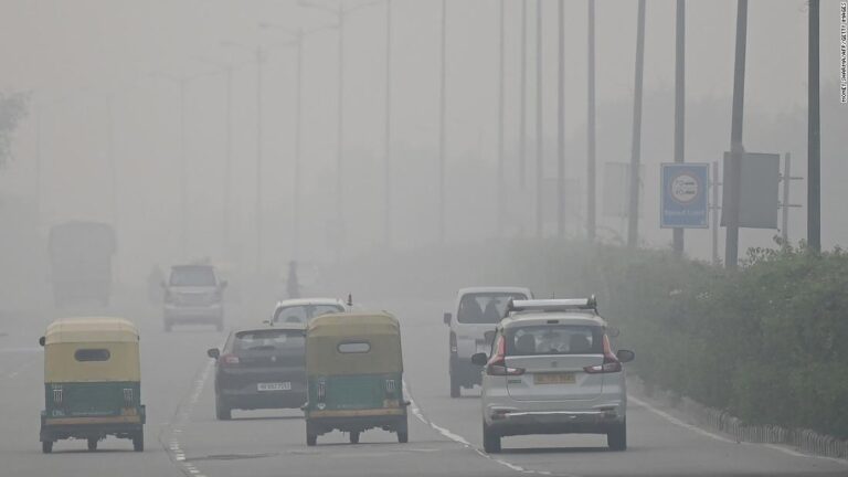 New Delhi braces for emergency measures as toxic smog worsens