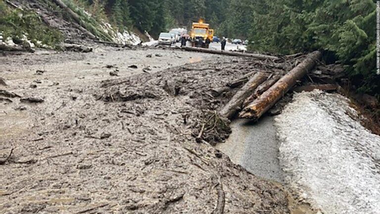 Searchers recover body from British Columbia mudslide