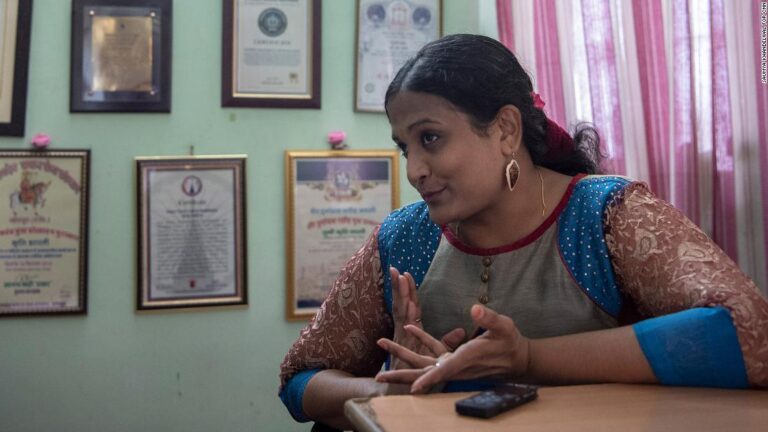 The woman risking it all to help child brides annul their marriages