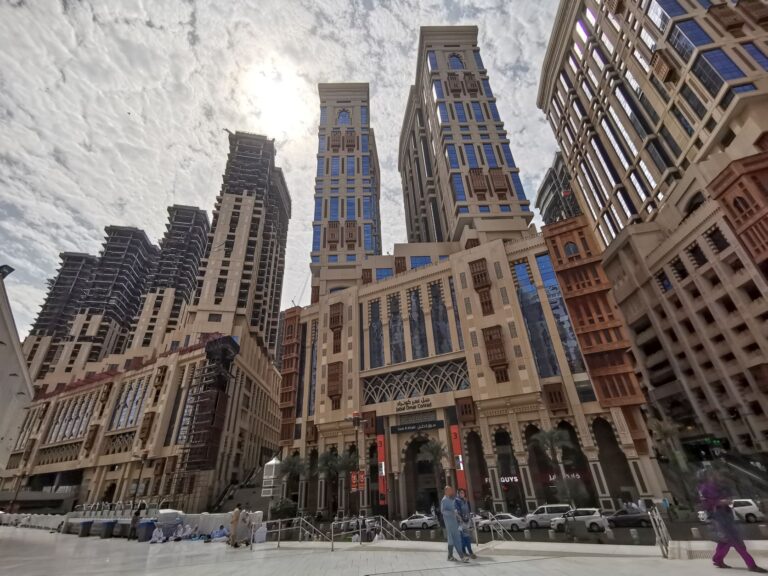 Saudi Jabal Omar Development Co. gets approval to restructure a $800m loan