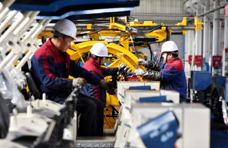 China’s industrial profits growth accelerates in Oct