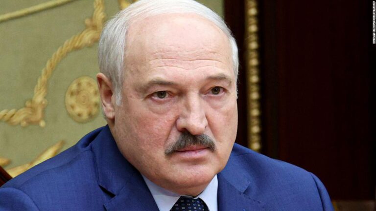 US imposes new sanctions on Belarus over migrant crisis