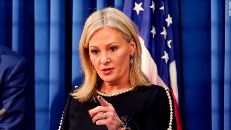 Michigan school shooting could have been prevented given warning signs, prosecutor says