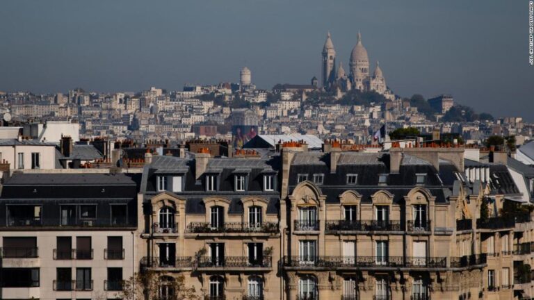 World’s top tourist destination on ‘very high’ travel risk list