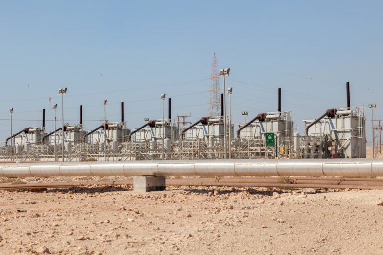 Saudi Arabia and Kuwait working on increasing oil production from Khafji and Wafra