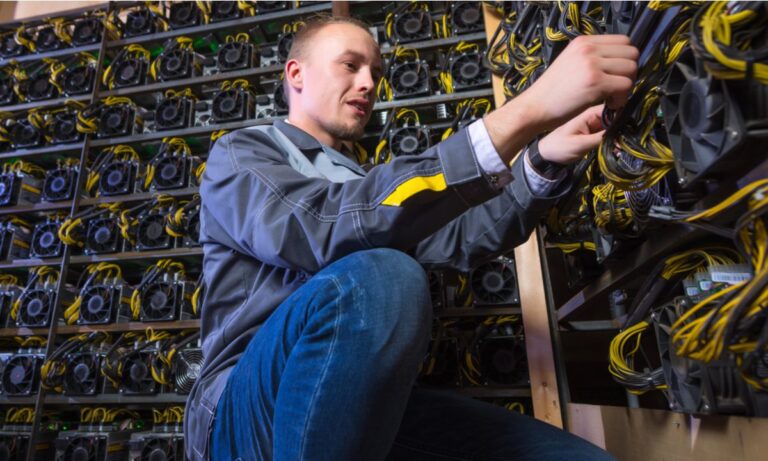 Crypto mining hardware is in high demand in Russia despite high prices: Crypto wrap