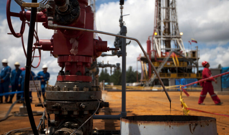Oil prices rise about 3% as omicron concern eases