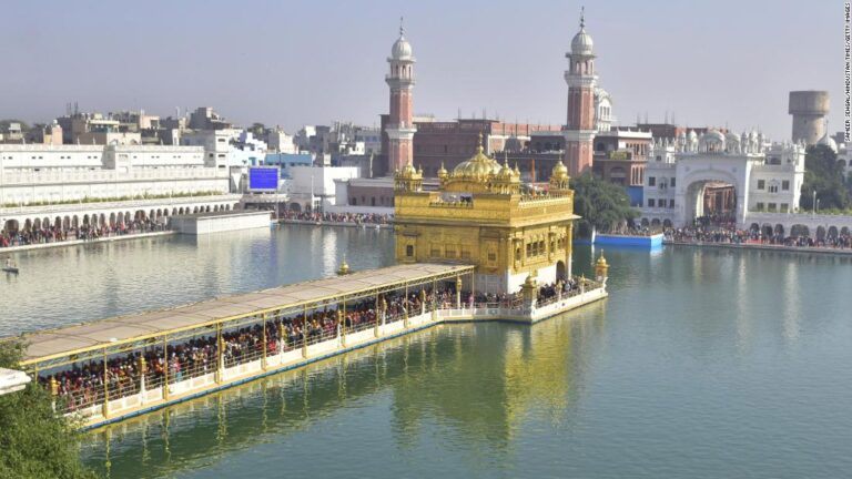 At India’s Golden Temple, an intruder was allegedly beaten to death. So why don’t politicians want to talk about it?