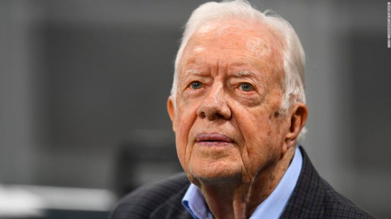 Carter warns America ‘teeters on the brink of a widening abyss’