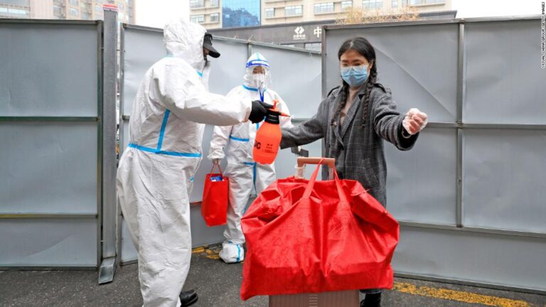 What Xi’an’s chaotic lockdown reveals about China’s uncompromising top-down bureaucracy