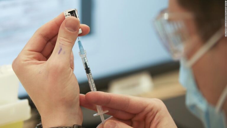 One day after Quebec introduces ‘unvaxxed tax’, first-dose appointments spike