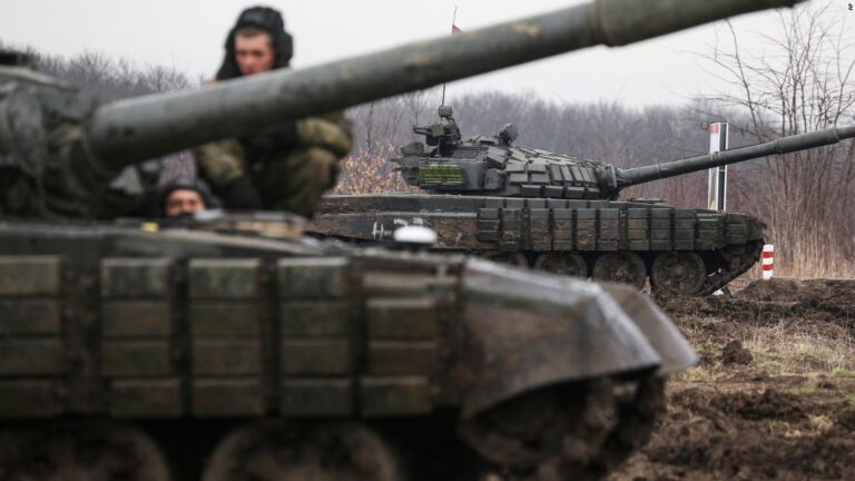 Blinken says ‘a single additional Russian force’ entering Ukraine would trigger US response