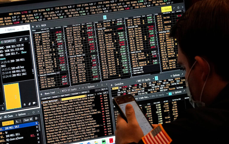 Stocks stumble, yields jump on rates outlook; oil rallies