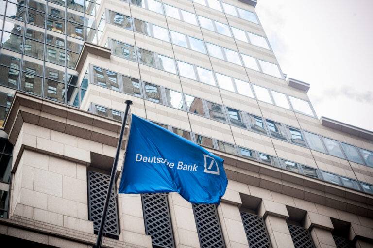 Deutsche Bank sees biggest annual profit in a decade