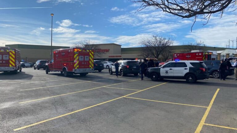 At least 1 dead in shooting at Washington grocery store
