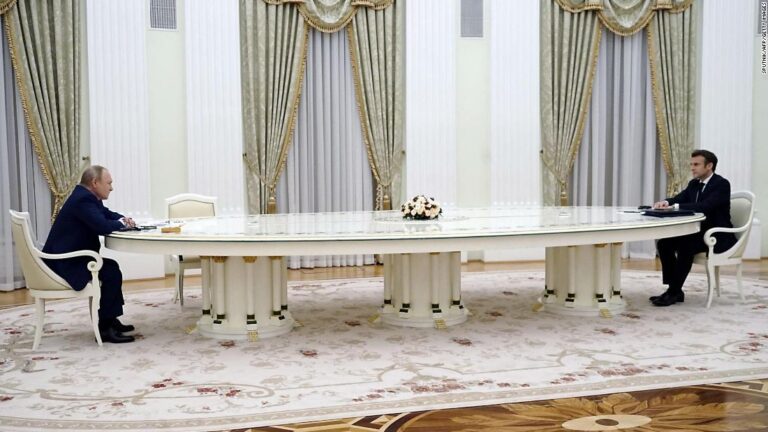 Why the big table in Moscow? Macron refused a Russian Covid test