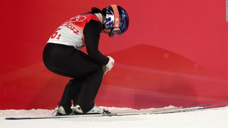 Disqualified Japanese ski jumper says sorry for suit violation