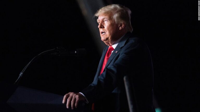 Book reveals Trump staff found flushed papers in White House toilet