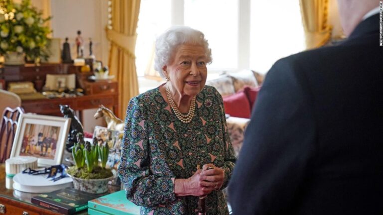 Queen cancels virtual engagements as she is still experiencing mild Covid symptoms