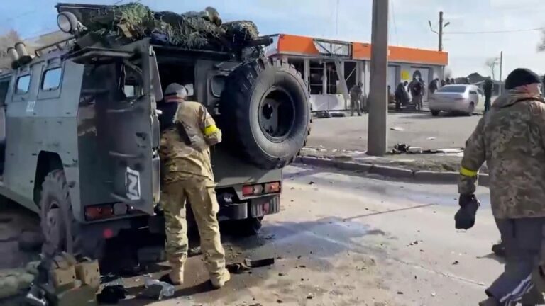 Retired general explains why Russian vehicles are running into trouble