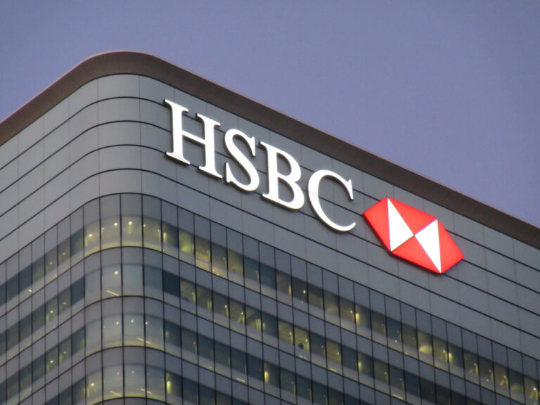 HSBC doubles annual profit to $14.7bn on global economic recovery