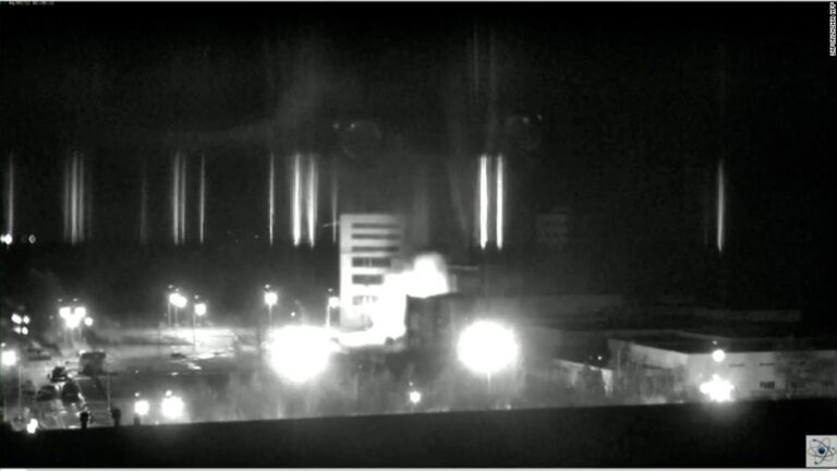 Zaporizhzhia: Firefighters can’t reach blaze, mayor says