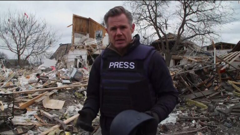 ‘Are the Russians really bad at aiming … or do they simply not care?’: CNN reporter after seeing deadly strike