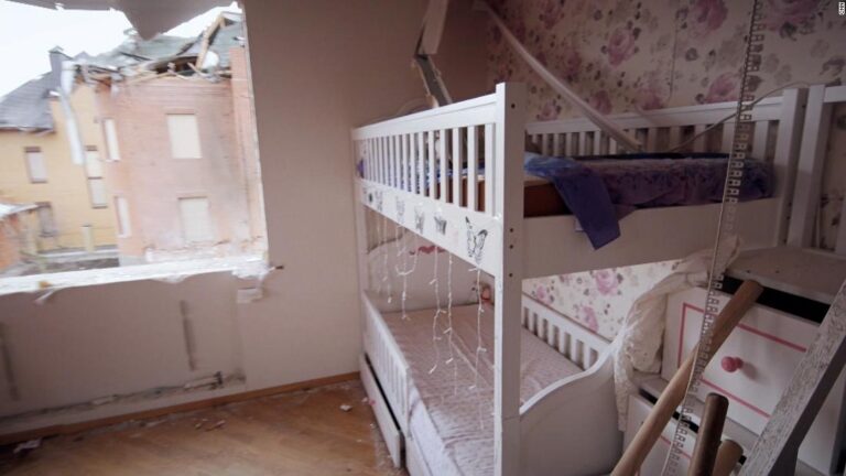 CNN reporter shows grim site of family’s home hit by airstrike