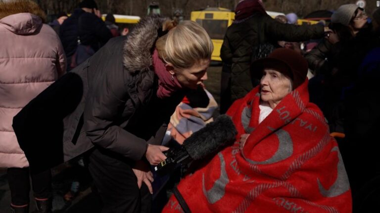 ‘Frightened and freezing’: Nursing home residents while evacuating Ukraine