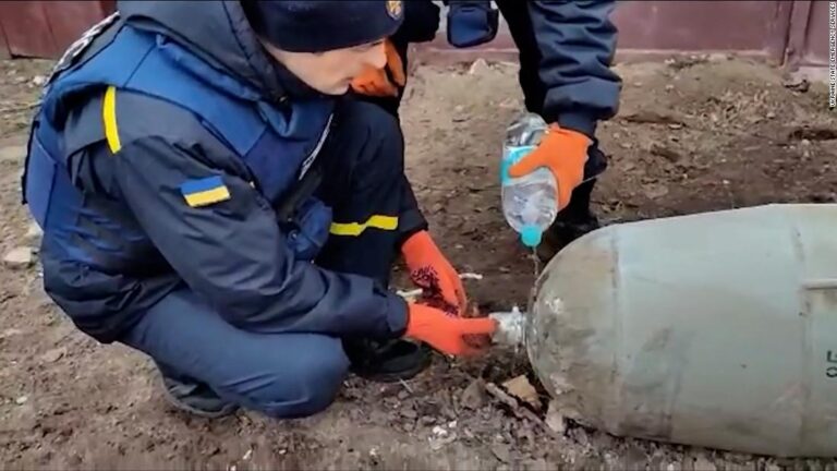 ‘A moment of remarkable cool’: Here’s the moment two Ukrainians defuse a live Russian bomb