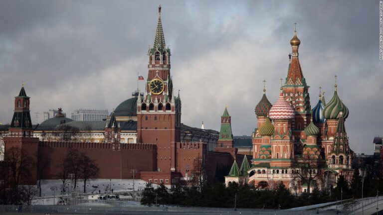 After over three decades of covering Russia, CNN’s Nic Robertson leaves in despair