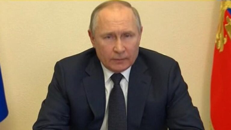 Putin speaks out against Russians with Western mentality