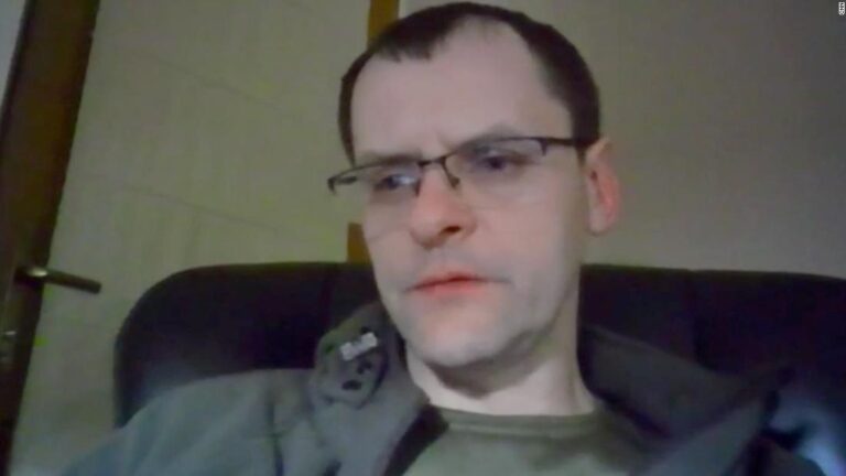 Man learns of wife and children’s deaths from graphic Twitter photo