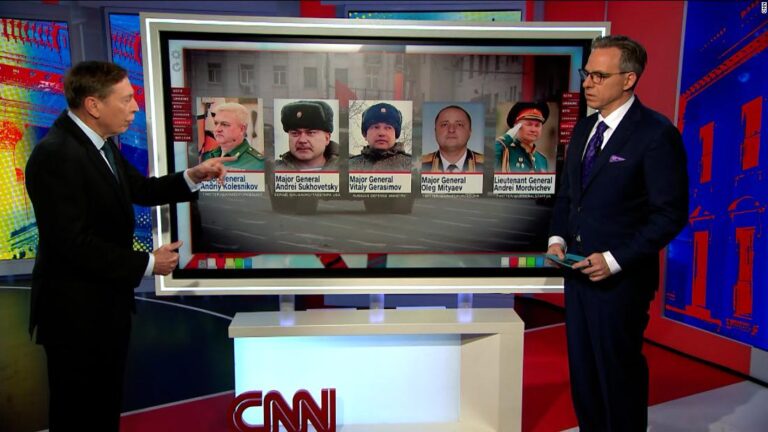 Retired Gen. Petraeus explains how Ukrainians are taking out Russian generals