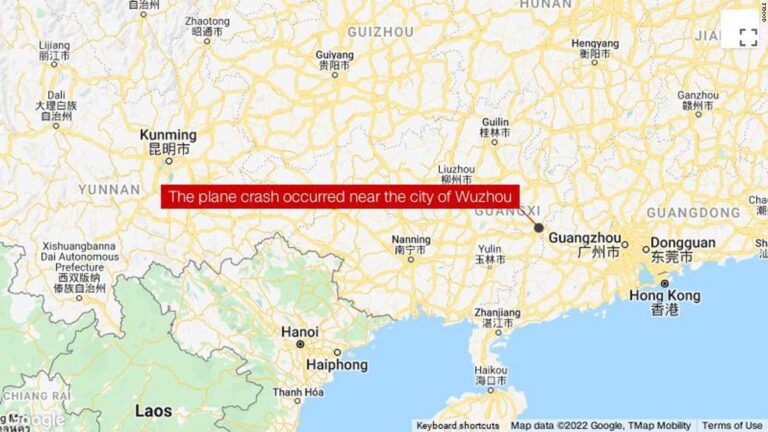 Chinese airliner carrying 132 people crashes in southern China