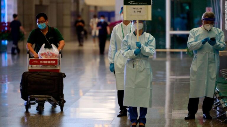 Chinese airliner carrying 132 people crashes in southern Guangxi region