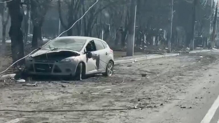 ‘Utter destruction’: CNN reporter reacts to scenes of devastation in Mariupol