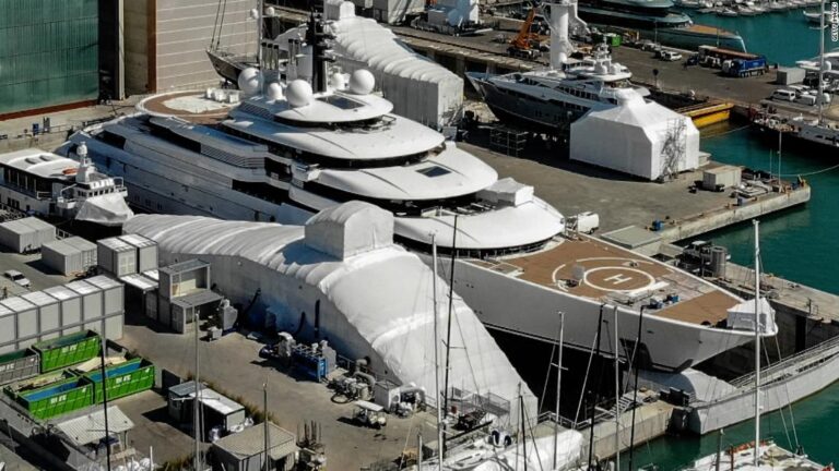 Photos show interior of superyacht some say belongs Putin