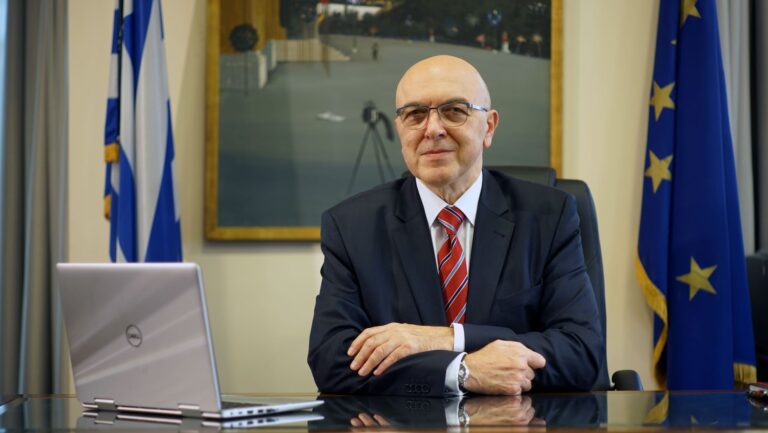 Saudi Arabia, Greece strengthen ties on green energy and data connectivity