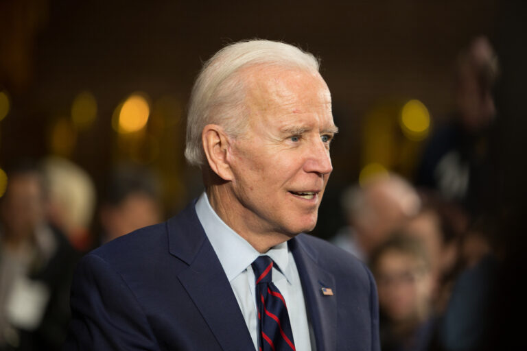 Biden to release 1m barrels of oil a day to ease pump prices