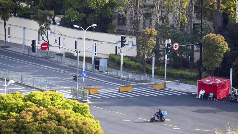 Lockdowns in Shanghai and other Chinese cities pose a growing threat to the economy