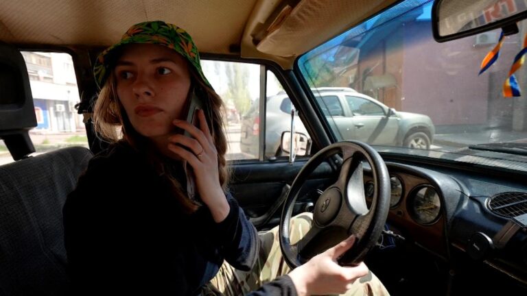 What it’s like to volunteer on the front lines in Ukraine