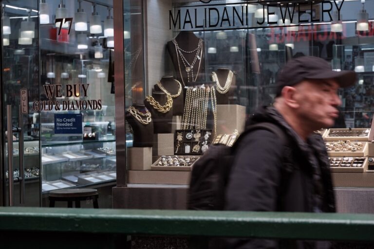 Commodities Update — gold inches lower, wheat up on supply worries, copper soars