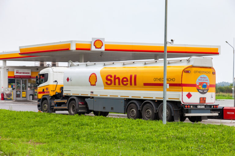 Oil and gas giant Shell idles 2 Russian-owned LNG ships to curb sanctions, criticism