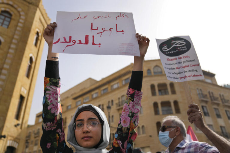 Standoff with Lebanon banks could derail IMF deal, minister says